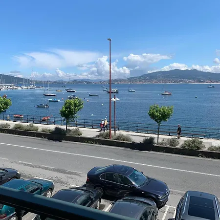 Precioso Con Vistas Al Mar A Pie De Playa Baiona
