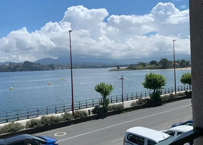Precioso Con Vistas Al Mar A Pie De Playa Daire *